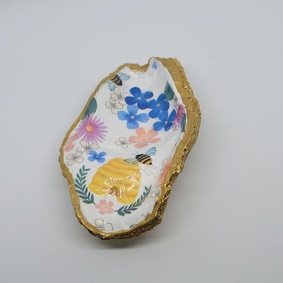 Floral / Bee Oystershell ring holder/ trinket tray - Picture 2 of 6